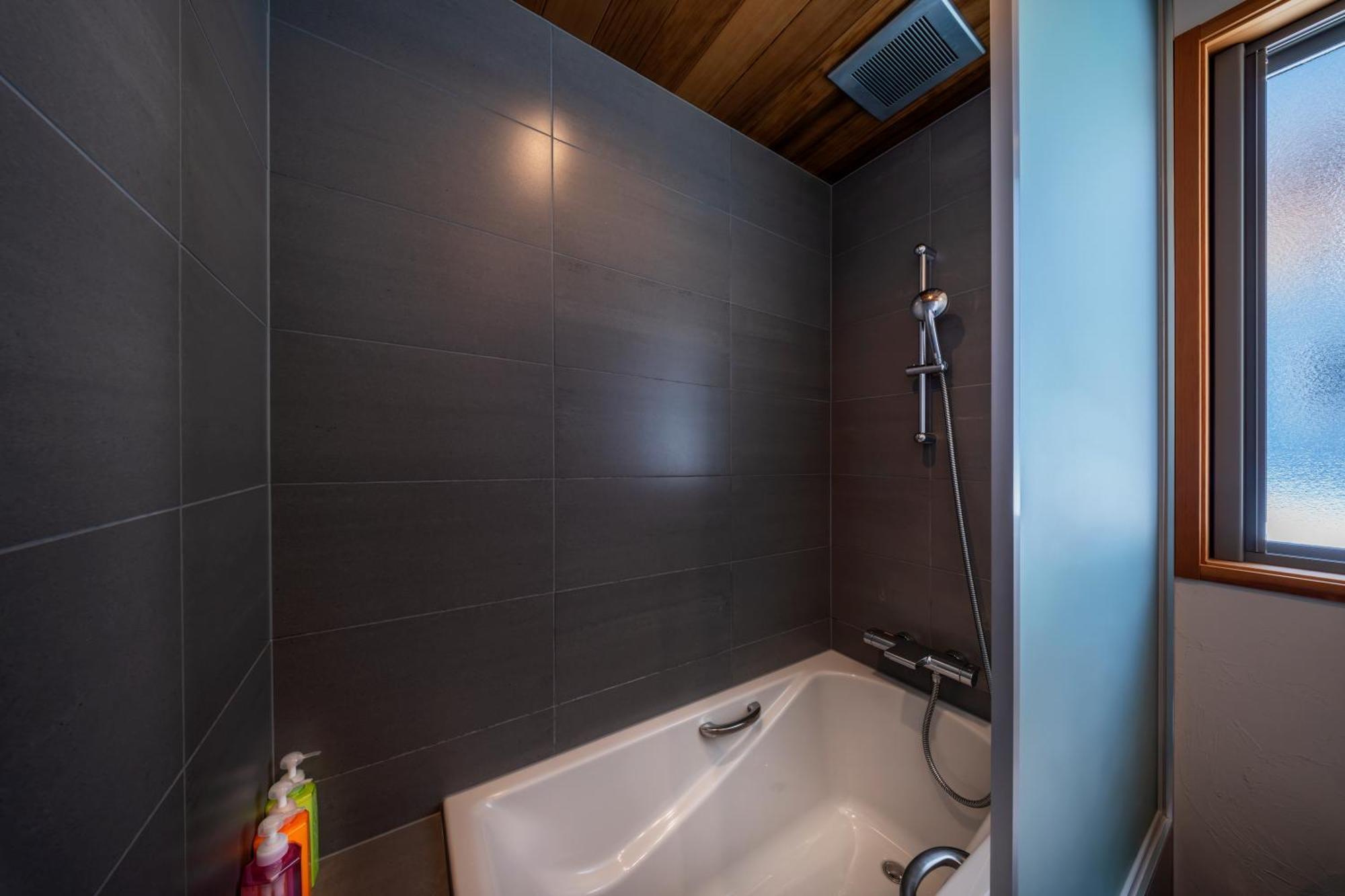 Bluebird Chalets Hakuba Extérieur photo