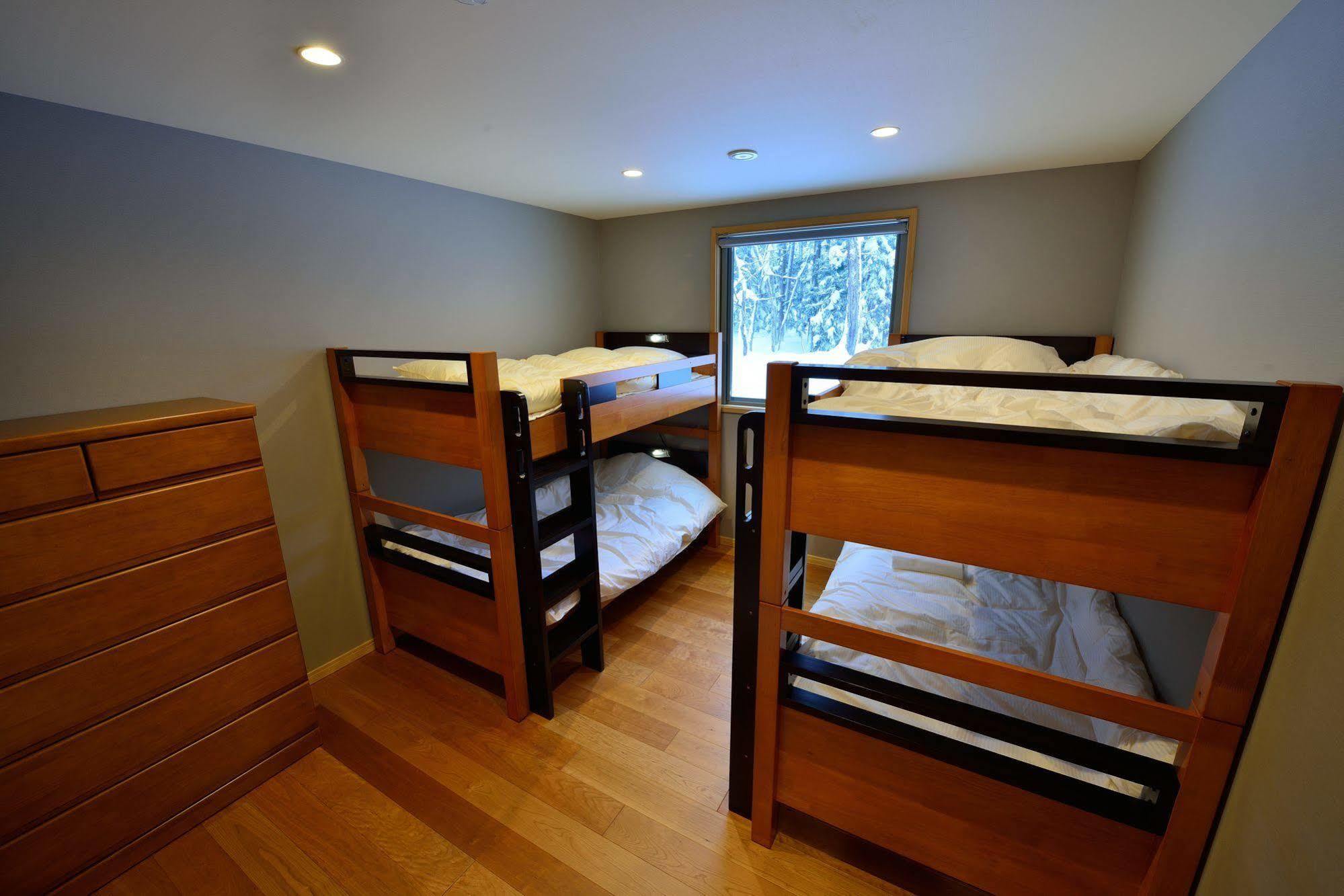 Bluebird Chalets Hakuba Extérieur photo